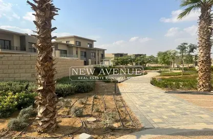 Villa - 4 Bedrooms - 3 Bathrooms for sale in Swan Lake Residence - 5th Settlement Compounds - The 5th Settlement - New Cairo City - Cairo
