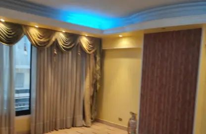 Apartment - 3 Bedrooms - 2 Bathrooms for sale in Mahmoud Ghoneim St. - 6th Zone - Nasr City - Cairo