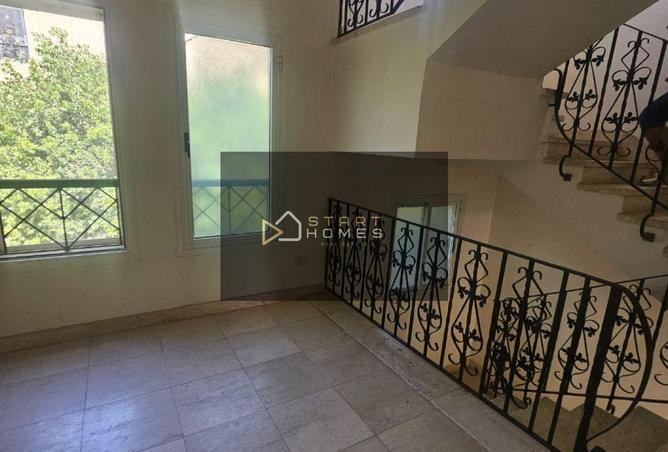 8048304 - Property Image 2