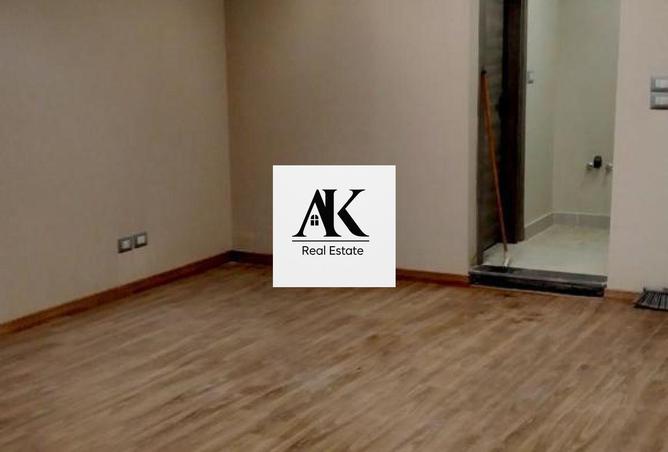 8029651 - Property Image 2