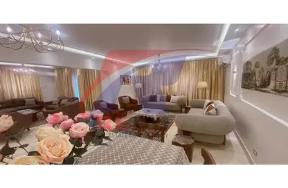 Apartment - 3 Bedrooms - 2 Bathrooms for rent in Lozaka St. - 6th Zone - Nasr City - Cairo