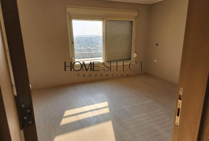 8117768 - Property Image 2