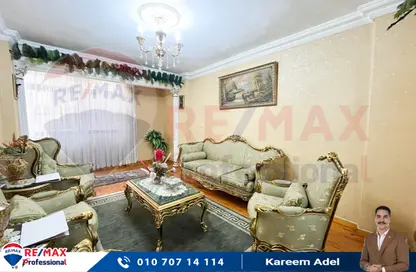 Apartment - 4 Bedrooms - 2 Bathrooms for sale in Ahmed Shawky St. - Roushdy - Hay Sharq - Alexandria