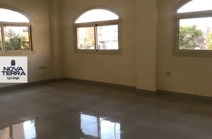 Apartment - 4 Bedrooms - 3 Bathrooms for rent in Al Hekma St. - Sheikh Zayed City - Giza