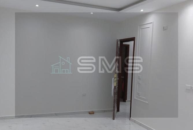 8054542 - Property Image 3