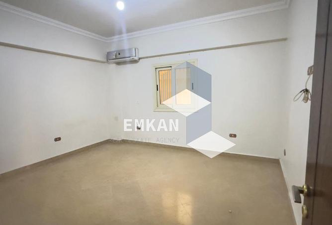 8349998 - Property Image 2