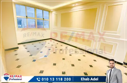 شقة - 3 غرف نوم - 1 حمام للايجار في شارع خالد بن الوليد - سيدي بشر - حي اول المنتزة - الاسكندرية