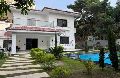 Villa - 4 Bedrooms - 4 Bathrooms for sale in Mohamed Fawzy Moaz St. - Smouha - Hay Sharq - Alexandria