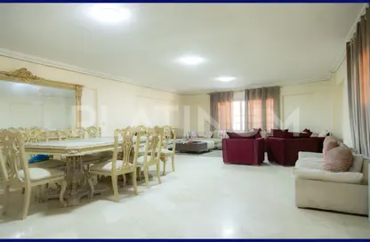 Apartment - 3 Bedrooms - 3 Bathrooms for sale in Shaarawy St. - Laurent - Hay Sharq - Alexandria