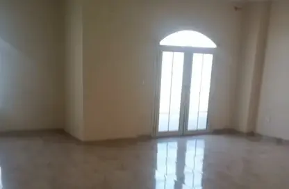 شقة - 3 غرف نوم - 2 حمامات للايجار في الشارع الرابع - الحي الرابع - التجمع الخامس - مدينة القاهرة الجديدة - القاهرة