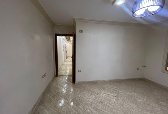 8092563 - Property Image 3