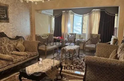 Apartment - 3 Bedrooms - 2 Bathrooms for sale in Amin Al Shamsi Basha St. - El Hegaz Square - El Nozha - Cairo
