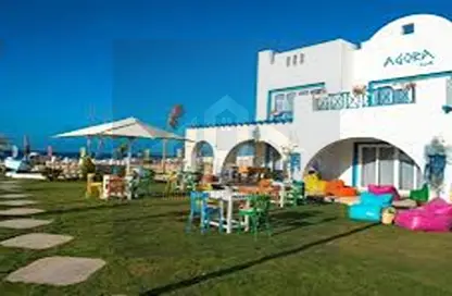 Chalet - 2 Bedrooms - 2 Bathrooms for sale in Mountain View - Ras Al Hekma - North Coast