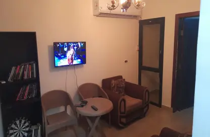 Apartment - 2 Bedrooms - 1 Bathroom for rent in Othman Ibn Affan St. - Izbat Al Haganah - Nasr City - Cairo