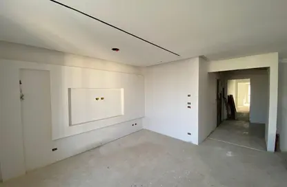 Apartment - 2 Bedrooms - 1 Bathroom for sale in Sarai - Mostakbal City Compounds - Mostakbal City - Future City - Cairo