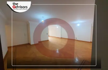 Apartment - 3 Bedrooms - 2 Bathrooms for sale in Abd Al Hameed El Deeb St. - Tharwat - Hay Sharq - Alexandria