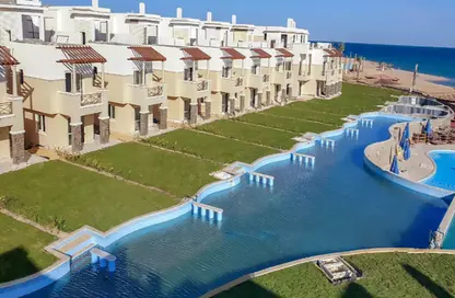 Chalet - 2 Bedrooms - 2 Bathrooms for sale in Blue Blue - Al Ain Al Sokhna - Suez