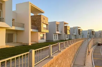 Chalet - 3 Bedrooms - 2 Bathrooms for sale in Sea View - Ras Al Hekma - North Coast