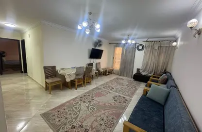 شقة - 3 غرف نوم - 2 حمامات للبيع في حى القرنفل - التجمع الخامس - مدينة القاهرة الجديدة - القاهرة