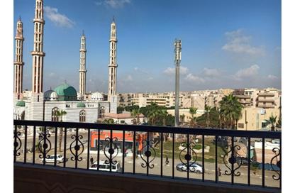 شقة - 3 غرف نوم - 2 حمامات للبيع في محور السادات - محلية 12 - الحي الاول - مدينة العبور - القليوبية
