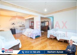شقة - 3 غرف نوم - 2 حمامات for للبيع in شارع الاقبال - لوران - حي شرق - الاسكندرية
