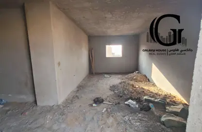 شقة - 3 غرف نوم - 2 حمامات للبيع في المجاورة الثالثة - المنطقة الثامنة - مدينة الشروق - القاهرة