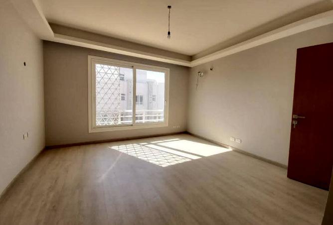 8049995 - Property Image 3