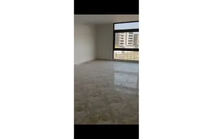 Apartment - 3 Bedrooms - 3 Bathrooms for rent in Tag Sultan - Ring Road - Cairo