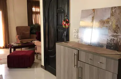 Apartment - 3 Bedrooms - 1 Bathroom for sale in 11th District - Sheikh Zayed City - Giza