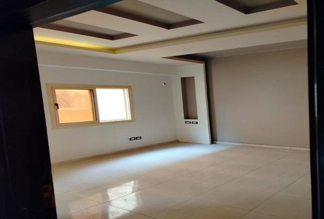 8169411 - Property Image 2