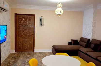 Apartment - 1 Bedroom - 1 Bathroom for rent in Street 15 - Maadi - Hay El Maadi - Cairo
