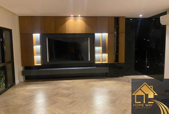 8304940 - Property Image 2