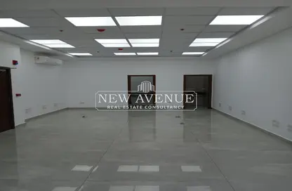 Office Space - Studio - 1 Bathroom for sale in District 5 - The 5th Settlement - New Cairo City - Cairo