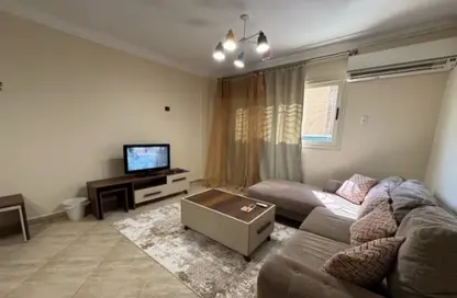 شقة - 3 غرف نوم - 2 حمامات للايجار في حى القرنفل - التجمع الخامس - مدينة القاهرة الجديدة - القاهرة