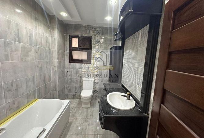 8443092 - Property Image 3