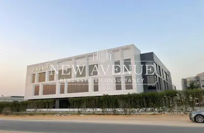 محل - استوديو - 2 حمامات للبيع في جاليريا  مون فالى - المستثمرين الجنوبية - مدينة القاهرة الجديدة - القاهرة