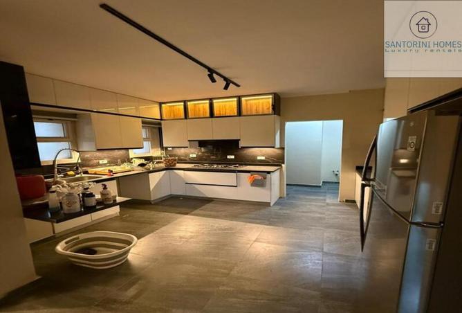 8061495 - Property Image 3