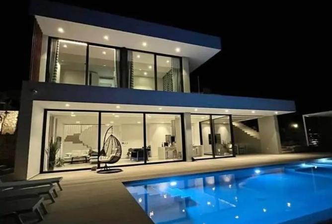 8255093 - الصورة الرئيسية للعقار