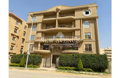 Apartment - 4 Bedrooms - 3 Bathrooms for sale in North Lotus - El Lotus - New Cairo City - Cairo