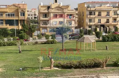 شقة - 3 غرف نوم - 3 حمامات للايجار في البنفسج 6 - البنفسج - مدينة القاهرة الجديدة - القاهرة