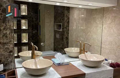 منزل مزدوج - 5 غرف نوم - 4 حمامات للبيع في رويال ميدوز - كمبوندات الشيخ زايد - الشيخ زايد - الجيزة