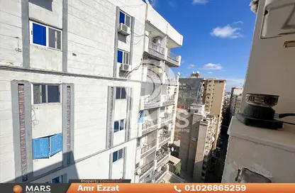 شقة - 3 غرف نوم - 1 حمام للبيع في شارع كفر عبده - كفر عبده - رشدي - حي شرق - الاسكندرية