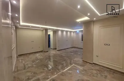 مساحات مكتبية - استوديو - 3 حمامات للايجار في طريق جوزيف تيتو - النزهه الجديدة - النزهة - القاهرة