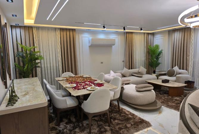 8204889 - Property Image 3