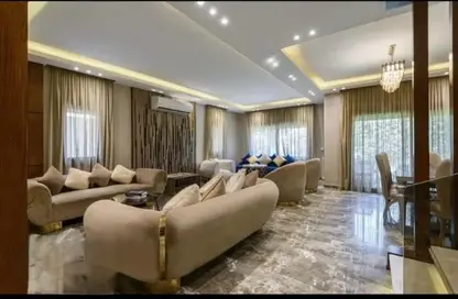 Twin House - 3 Bedrooms - 5 Bathrooms for sale in Mivida - 5th Settlement Compounds - The 5th Settlement - New Cairo City - Cairo