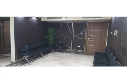 Office Space - Studio - 4 Bathrooms for rent in Al Mostakbal St. - 2nd District - Sheikh Zayed City - Giza