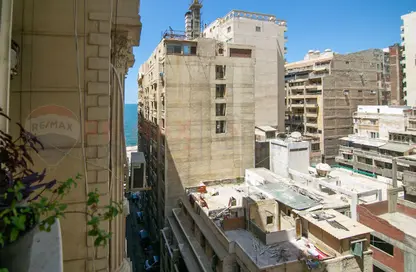 شقة - 2 غرف نوم - 2 حمامات للبيع في لوران - حي شرق - الاسكندرية