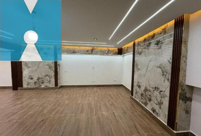 8363528 - Property Image 3