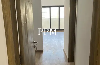 شقة - 2 غرف نوم - 2 حمامات للايجار في مون ريزيدنس - فيفث سكوير - التجمع الخامس - مدينة القاهرة الجديدة - القاهرة