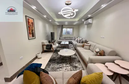 شقة - 3 غرف نوم - 3 حمامات للايجار في شارع دجله - المهندسين - الجيزة